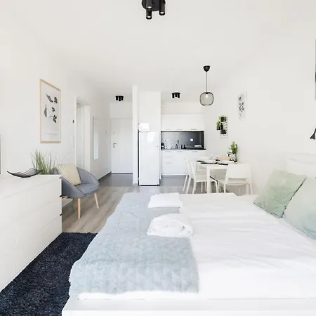 Modern Riverfront With Free Parking Daire Budapeşte