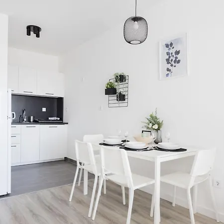Appartement Modern Riverfront With Free Parking