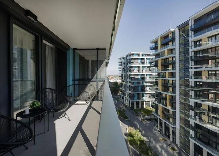 Modern Riverfront With Free Parking * ブダペスト
